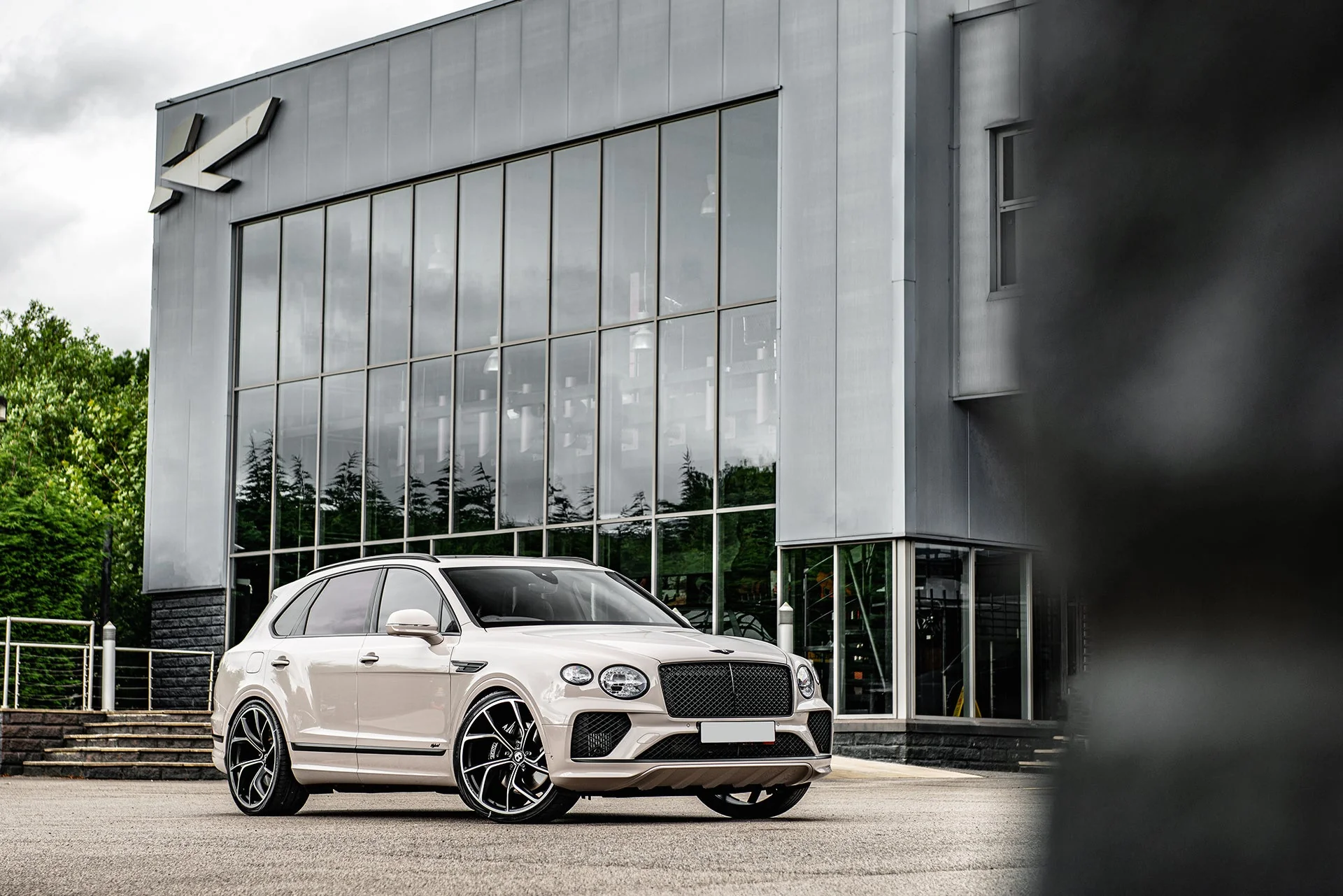 Bentley Bentayga (2020 Onwards) - Type 56 RS-Forged Alloy Wheels - Image 36