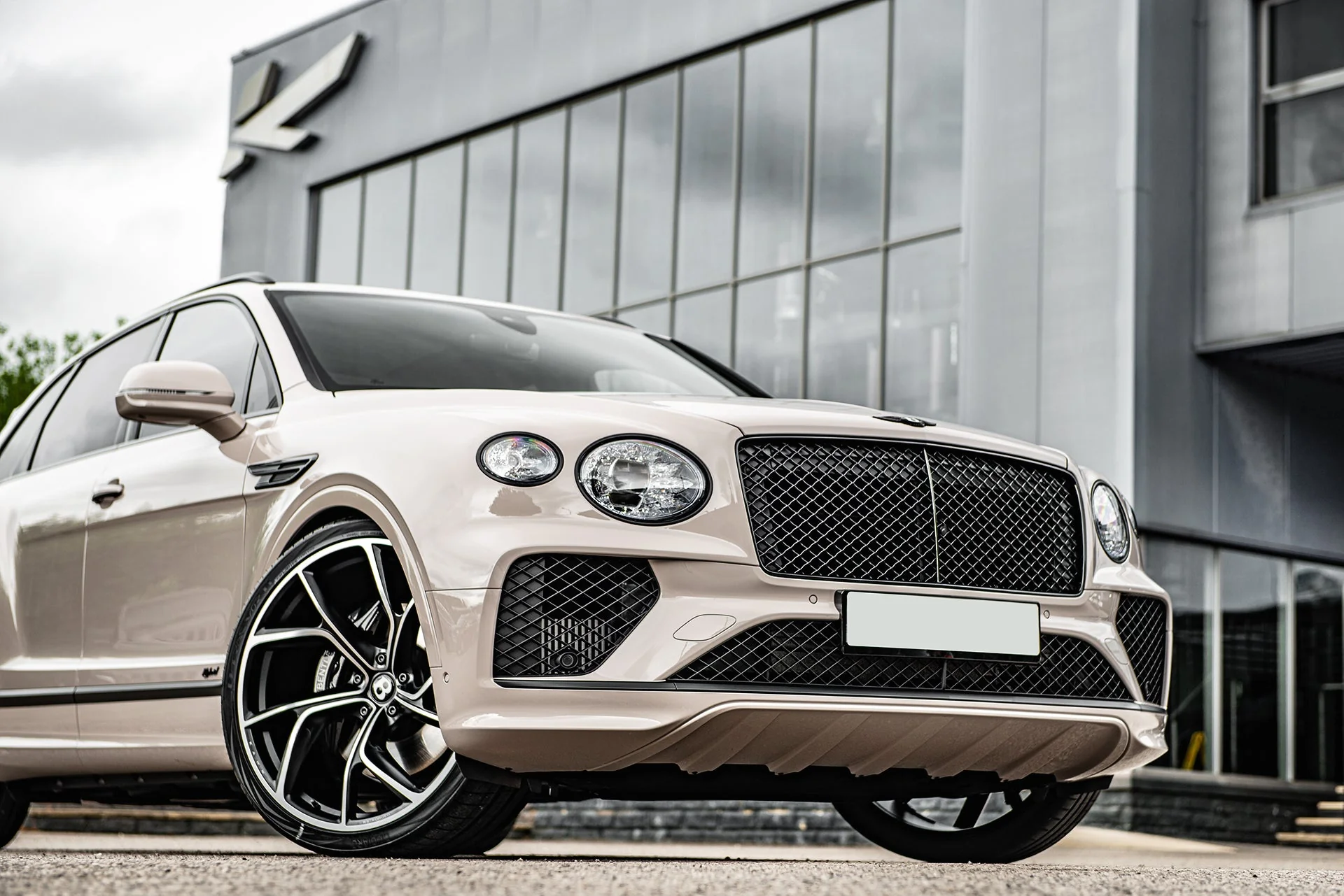 Bentley Bentayga (2020 Onwards) - Type 56 RS-Forged Alloy Wheels - Image 38