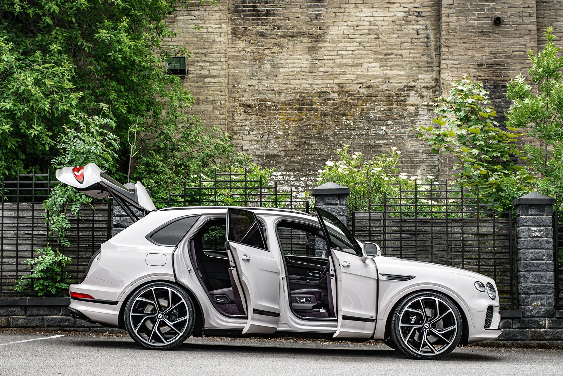 Bentley Bentayga (2020 Onwards) - Type 56 RS-Forged Alloy Wheels - Image 41
