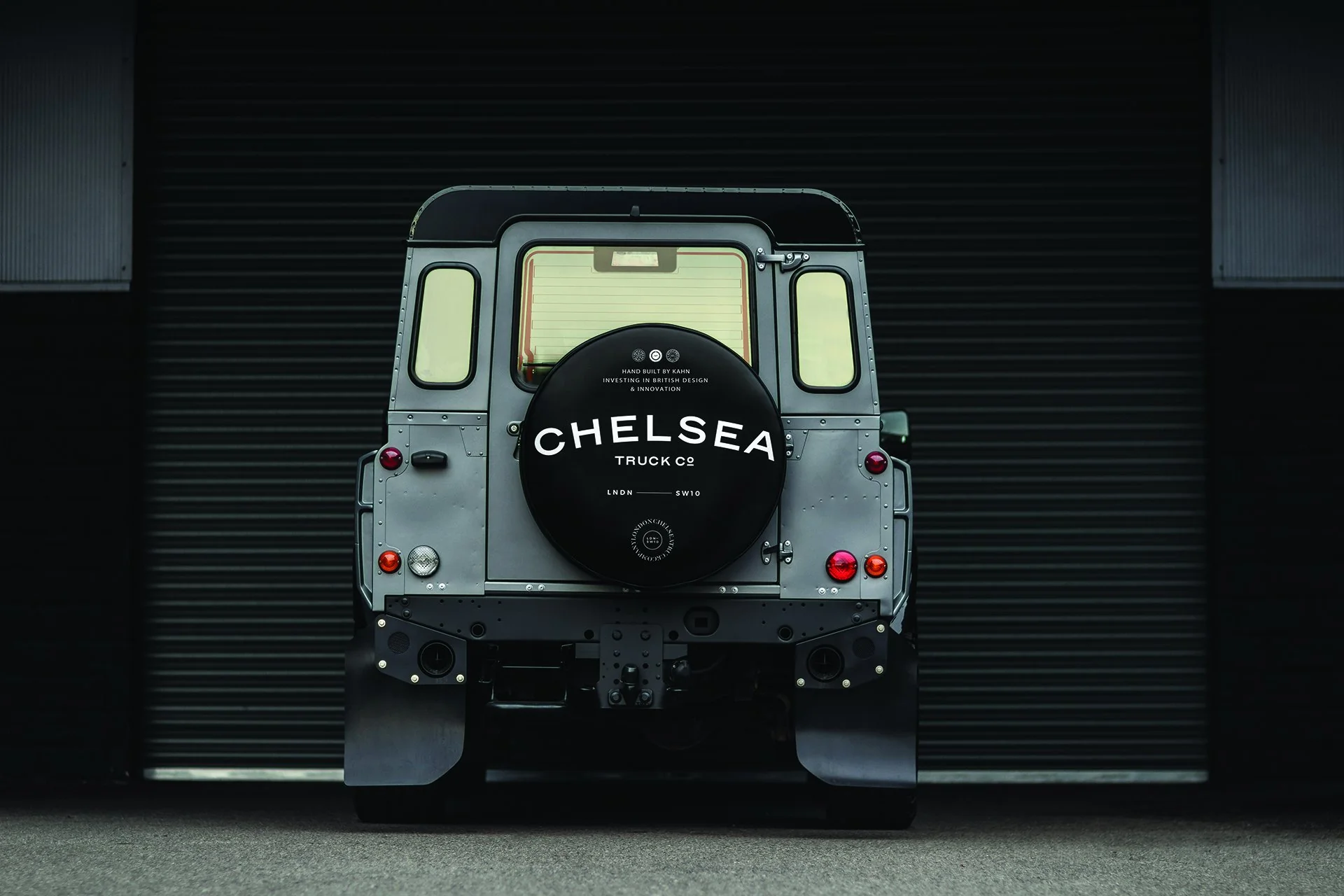 Land Rover Defender (1991-2016) Chelsea Truck Company Spare Wheel Cover - Image 4