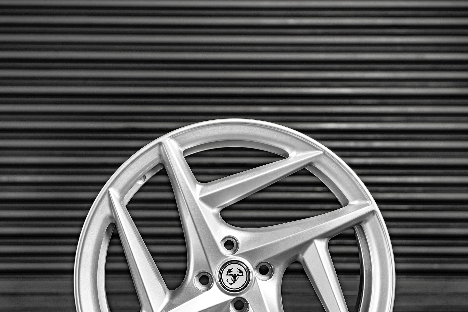 Fiat 500E (2020 Onwards) Type 52 Alloy Wheels - Image 25