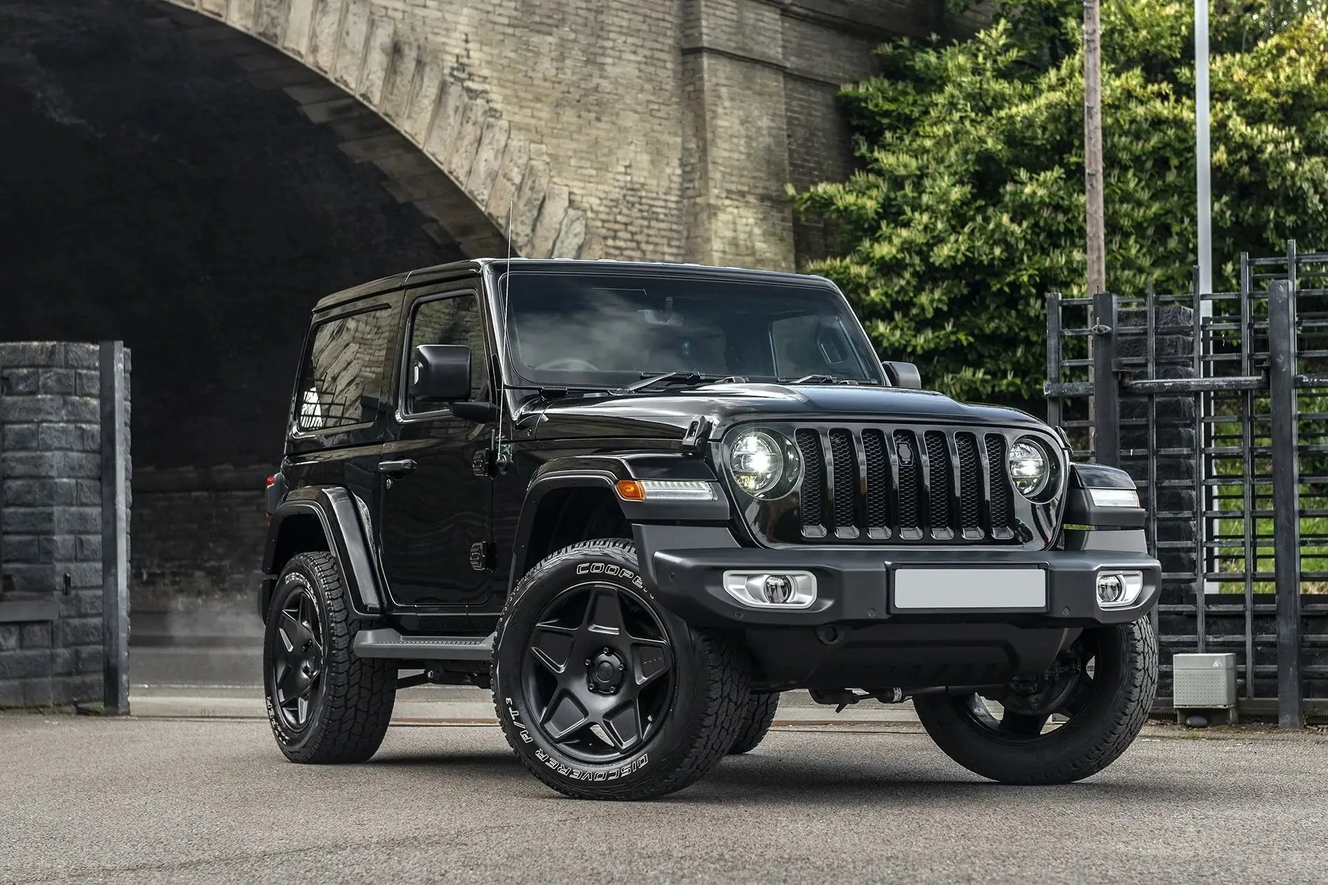 Jeep Wrangler JL (2018 Onwards) RS-Forged Alloy Wheels - Mondial Retro - Image 12