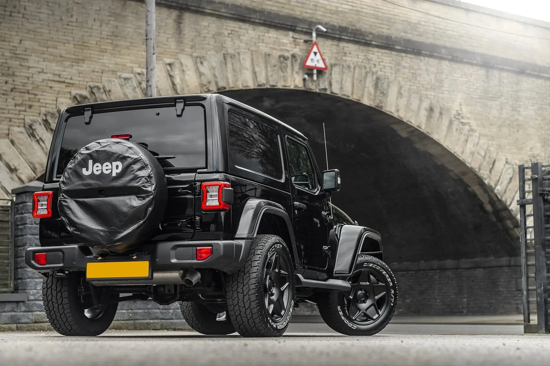 Jeep Wrangler JL (2018 Onwards) RS-Forged Alloy Wheels - Mondial Retro - Image 13