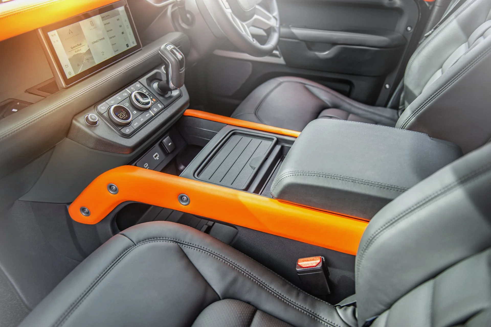 Land Rover Defender 110 (2020 Onwards) Environment 2: Upper and Lower Interior - Image 4