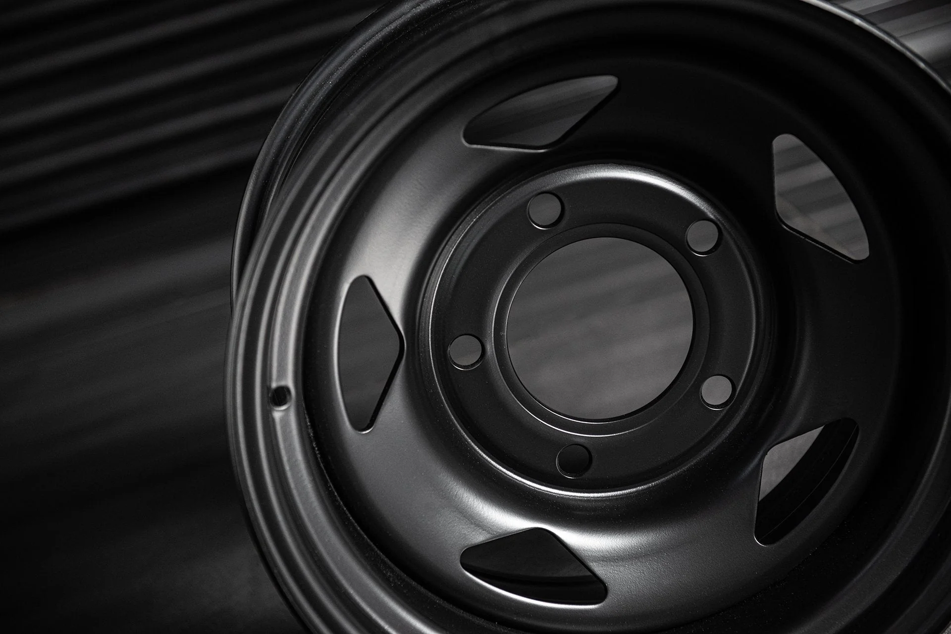 Land Rover Defender (1991-2016) Steel Wheels - 1947 Heritage - Image 25