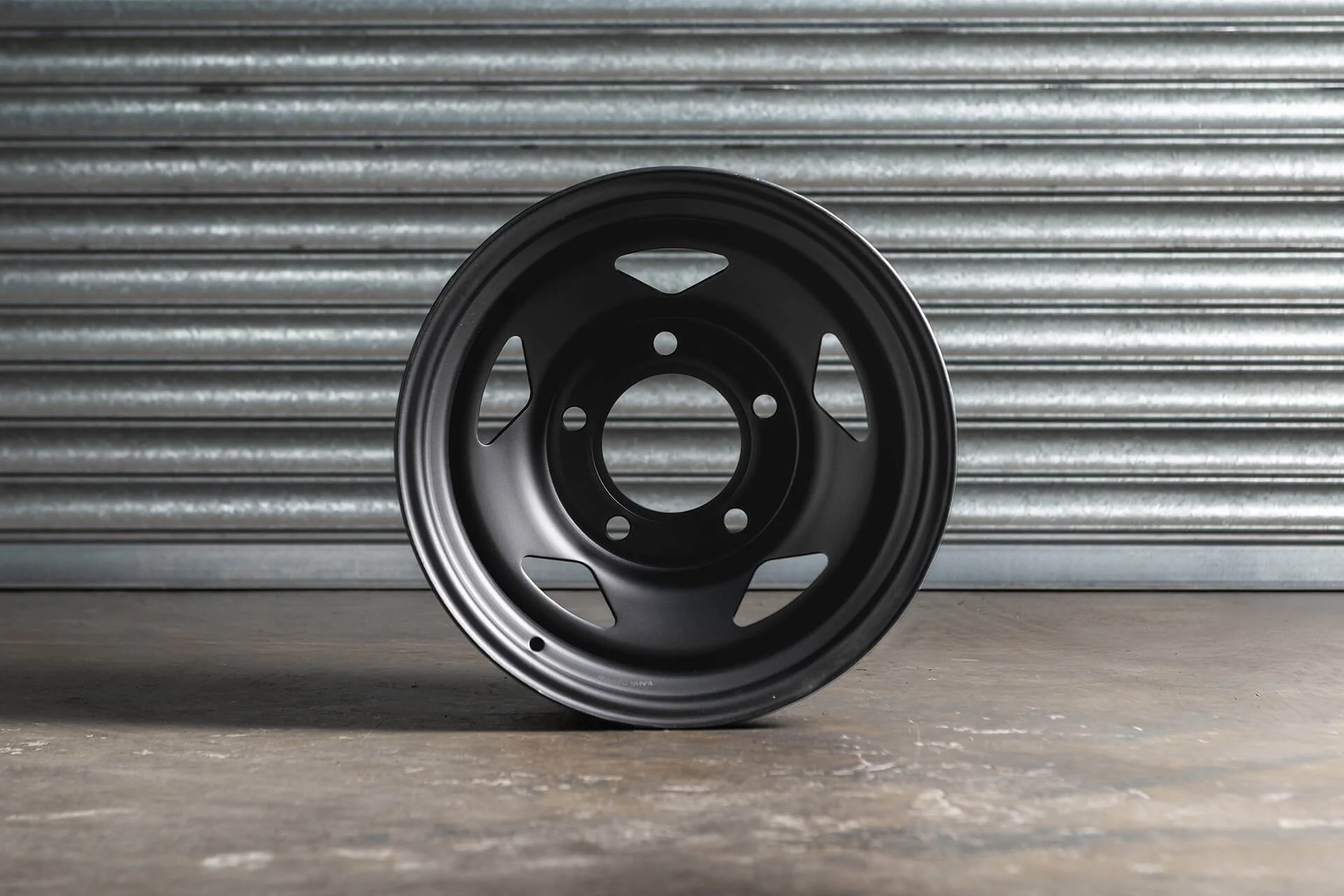 Land Rover Defender (1991-2016) Steel Wheels - 1947 Heritage - Image 29