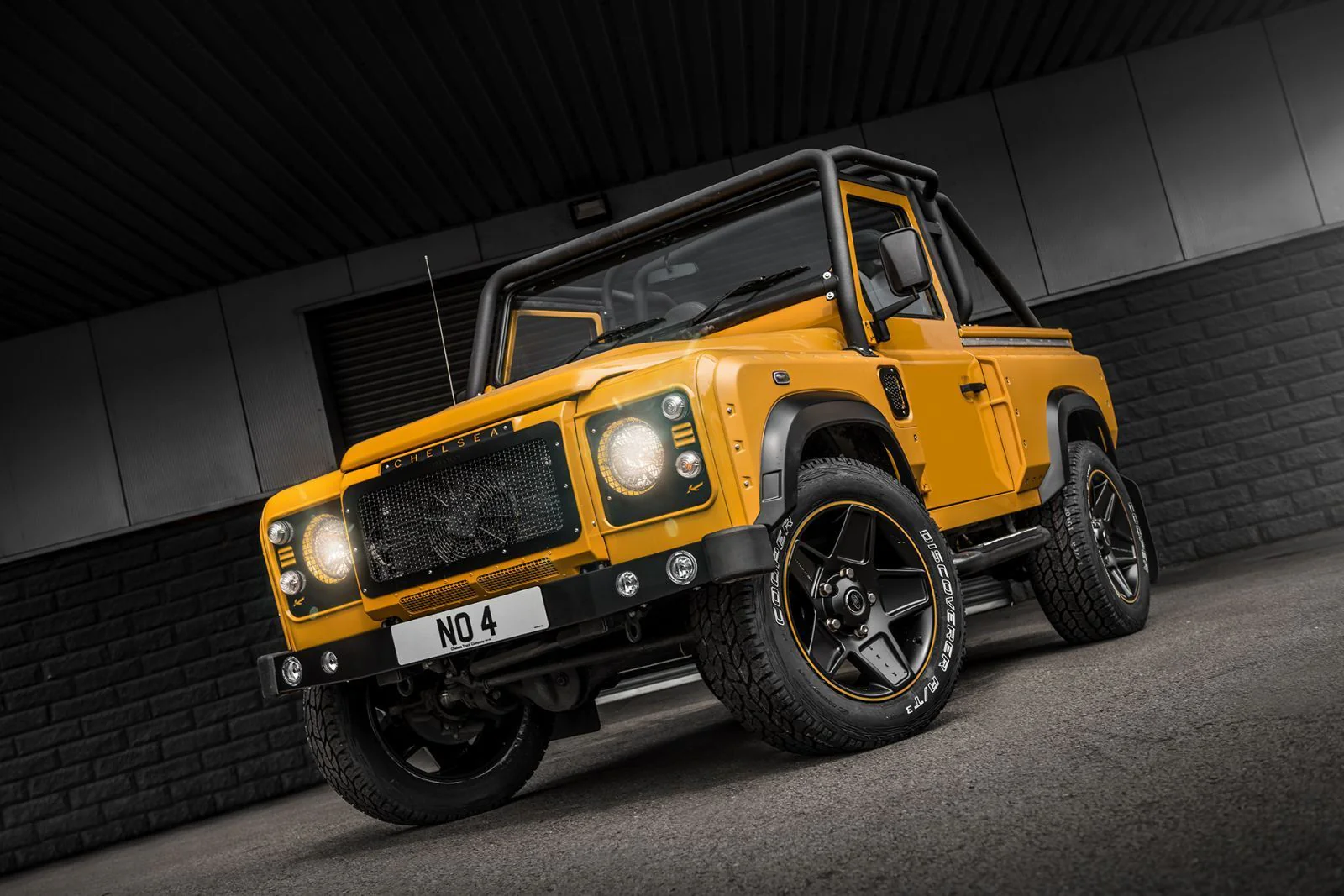 LAND ROVER DEFENDER (1991-2016) 'CHELSEA' FRONT GRILLE WITH STAINLESS STEEL MESH - Image 3