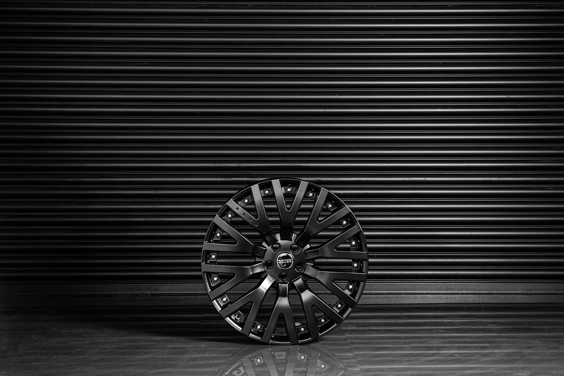 Land Rover Defender (2020 Onwards) Alloy Wheels - RS-2 Light - Image 21