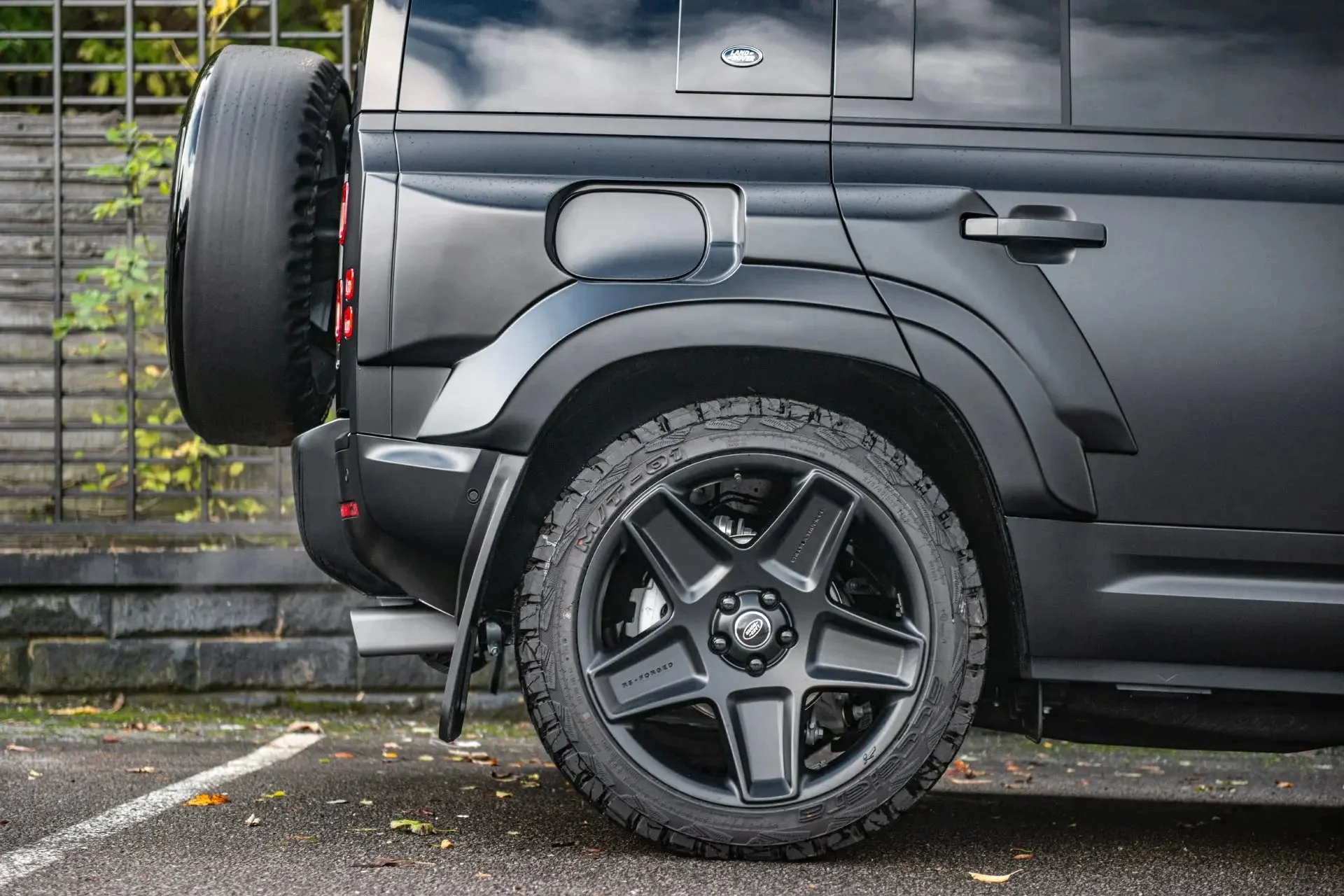 Land Rover Defender (2020 Onwards) RS-Forged Alloy Wheels - Mondial Retro - Image 22