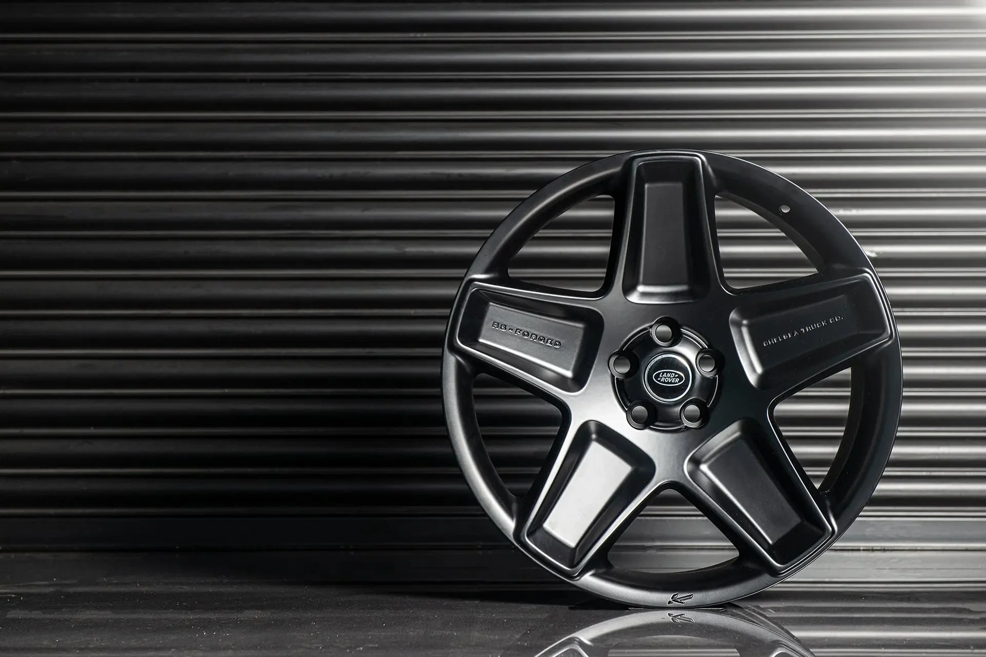 Land Rover Defender (2020 Onwards) RS-Forged Alloy Wheels - Mondial Retro - Image 9