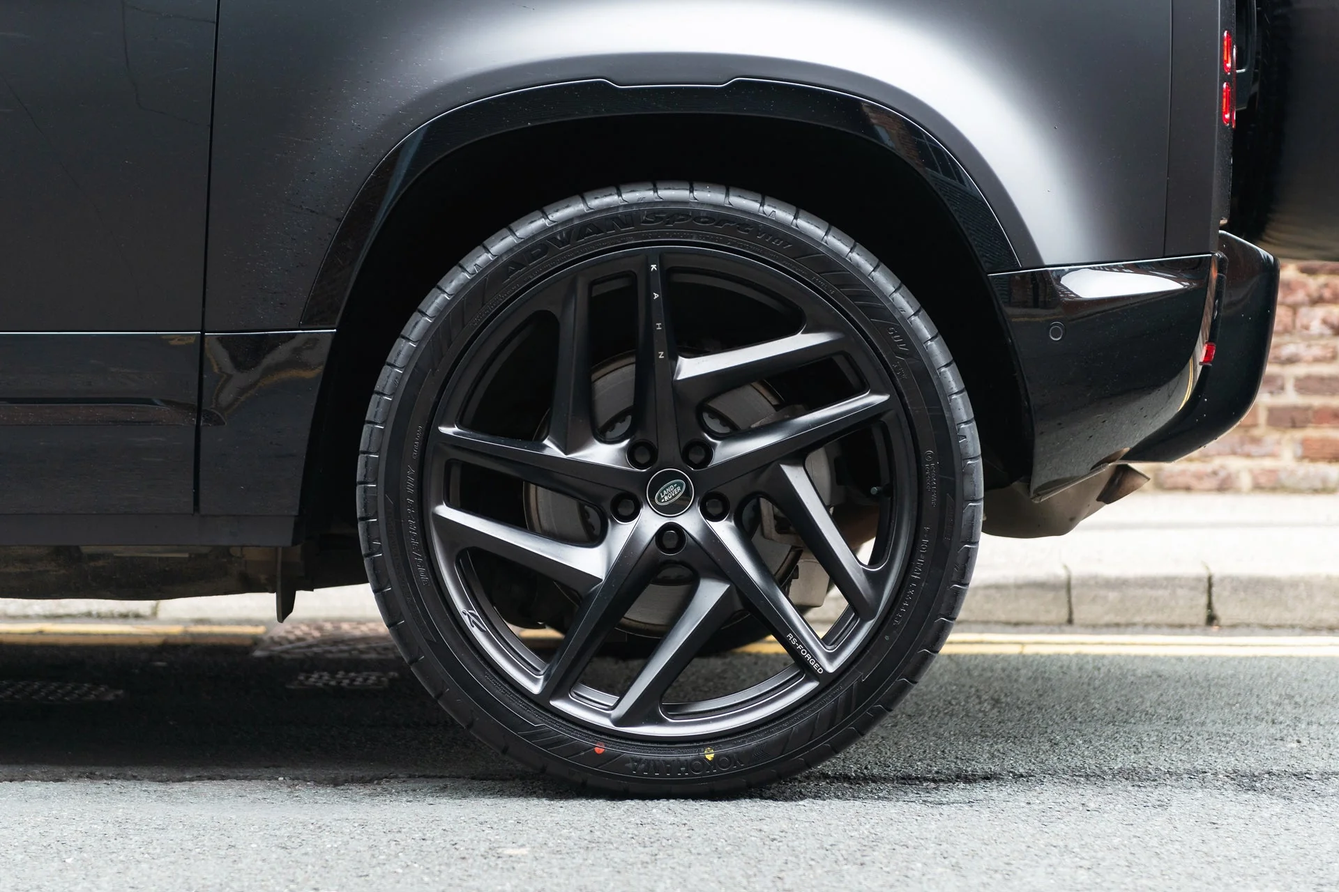 Land Rover Defender (2020 Onwards) RS-Forged Alloy Wheels - Type 52 - Image 30