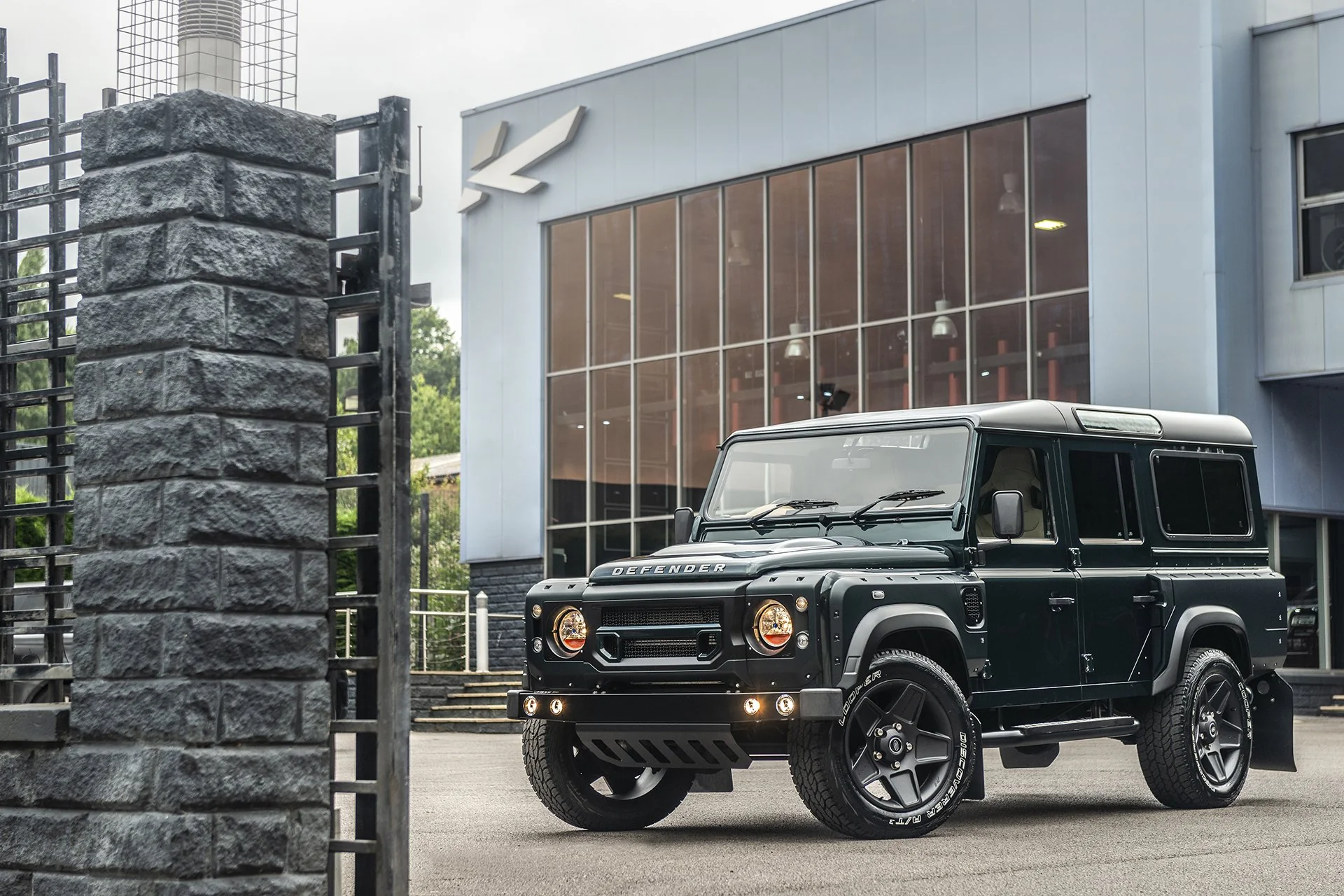 Land Rover Defender (1991-2016) Legacy Headlights - Image 9
