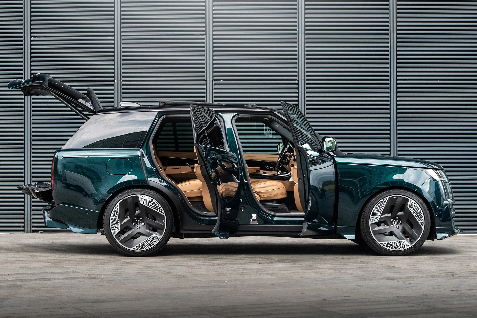 Range Rover (2022 Onwards) Type 33 Fintail Forged Alloy Wheels - Image 16