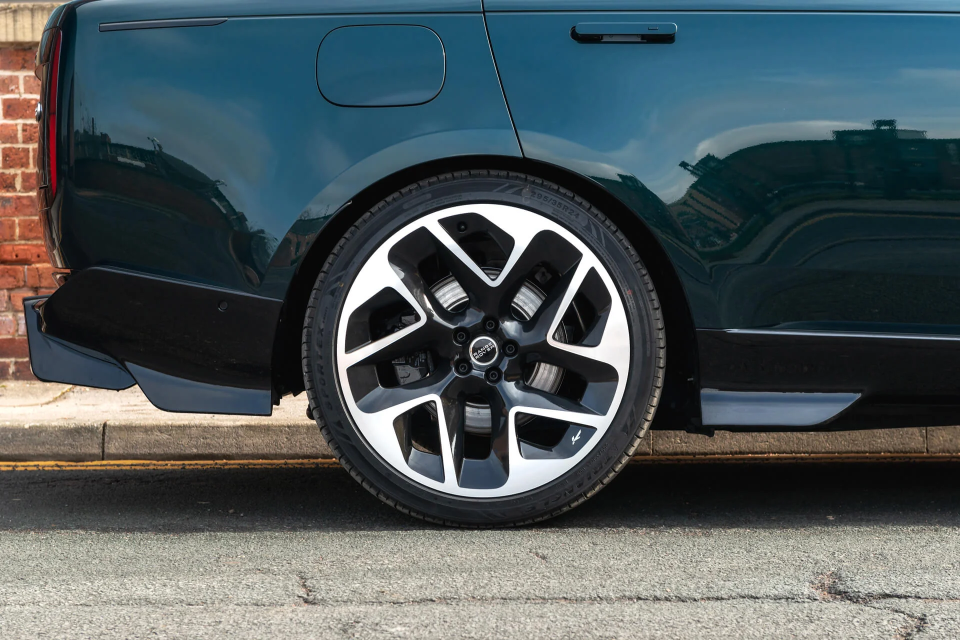 Range Rover (2022 Onwards) Type 60 RS-Forged Alloy Wheels - Image 14