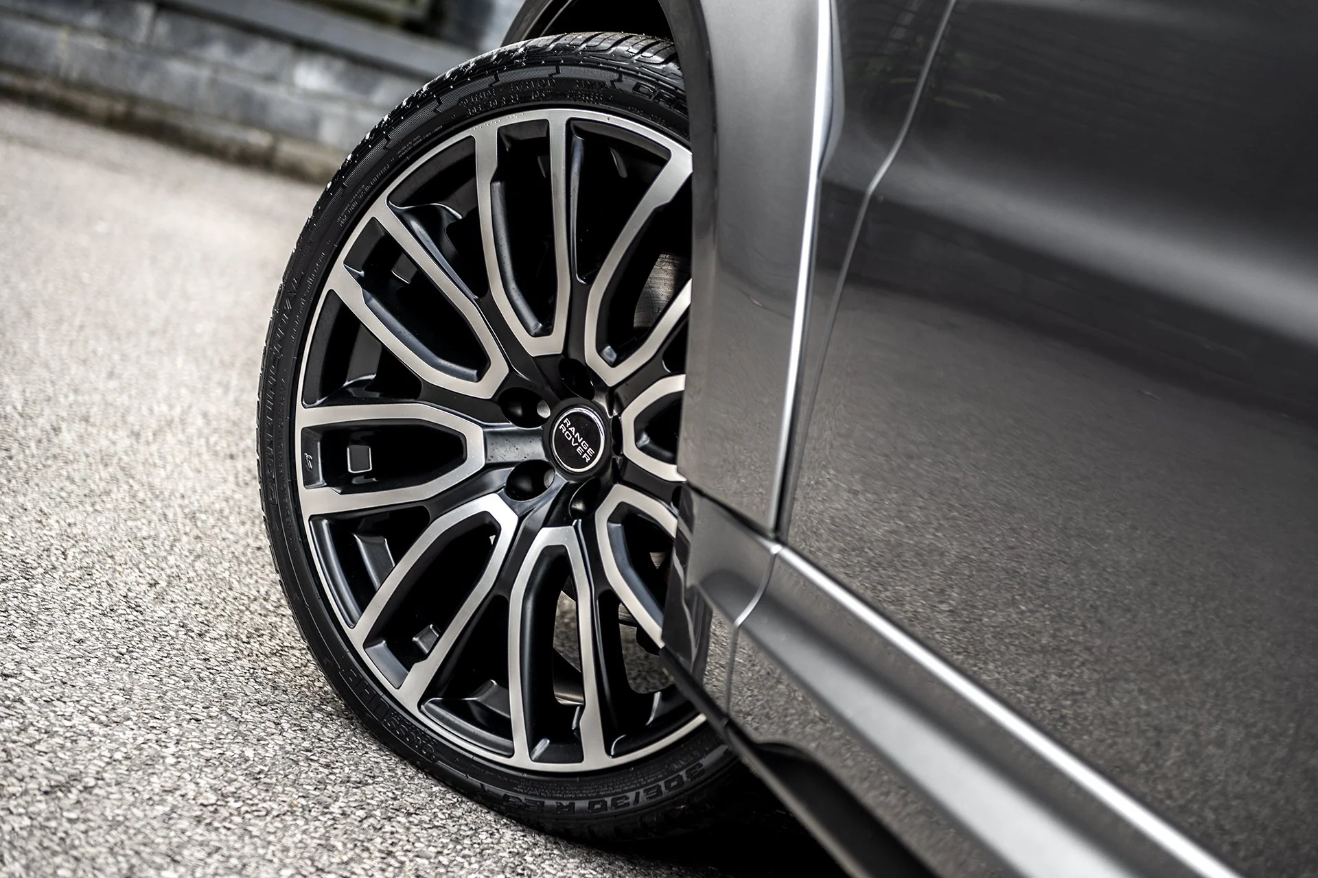 Range Rover Sport SVR (2018 Onwards) Pace Car Light Alloy Wheels - Image 12