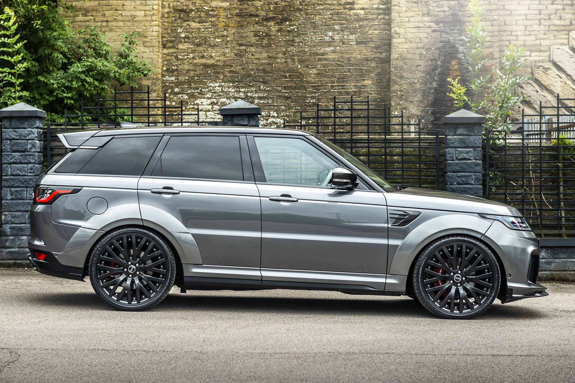 Range Rover Sport SVR (2015-2018) RS-2 Light Alloy Wheels - Image 9
