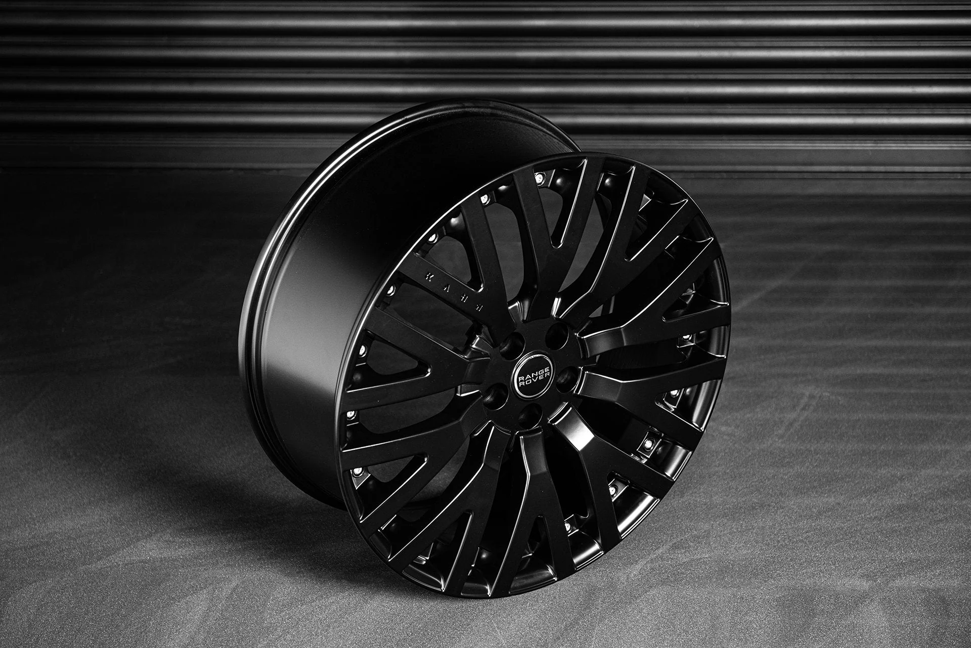 Range Rover (2012-2018) RS-2 Light Alloy Wheels - Image 10