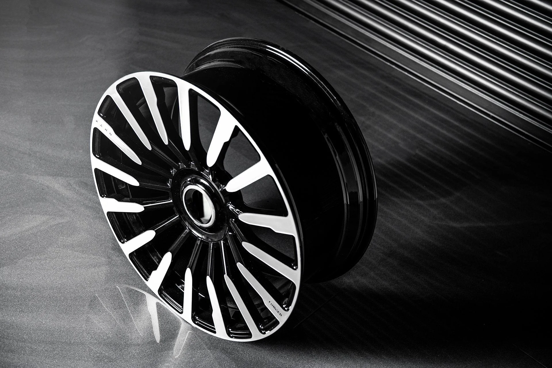 Type 61 Forged Lightweight Alloy Wheels Suitable For Rolls Royce Cullinan (2018 Onwards) - Image 3